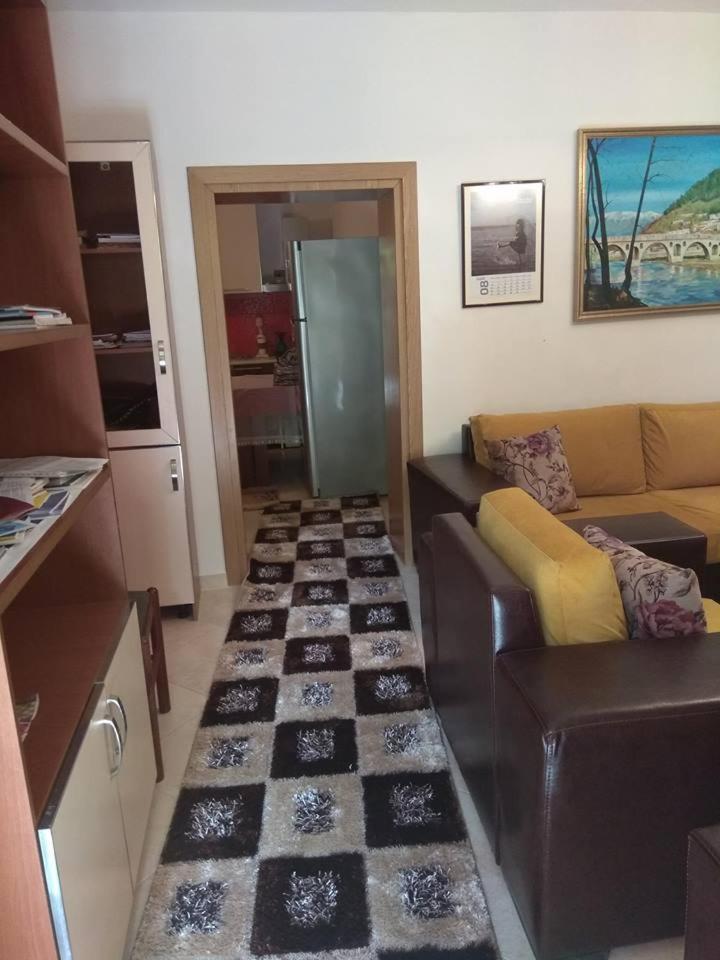 Guesthouse Hlias Gloria Μπεράτ Εξωτερικό φωτογραφία